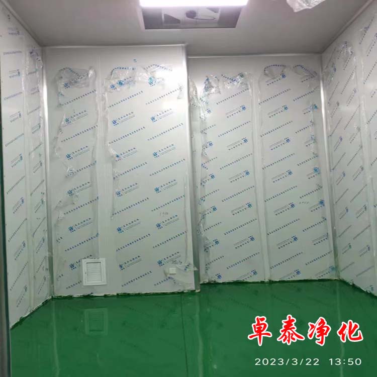 邢臺萬級凈化車間裝修收尾現(xiàn)場圖、做凈化車間找卓泰凈化工程公司